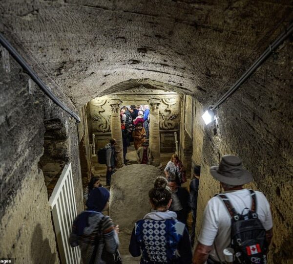 Catacombs tours Alexandria